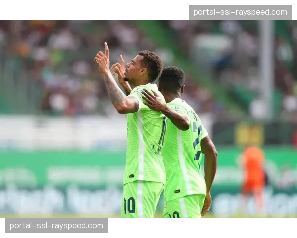 法国男排联赛：图尔宽3-0完胜巴黎，继续领跑积分榜