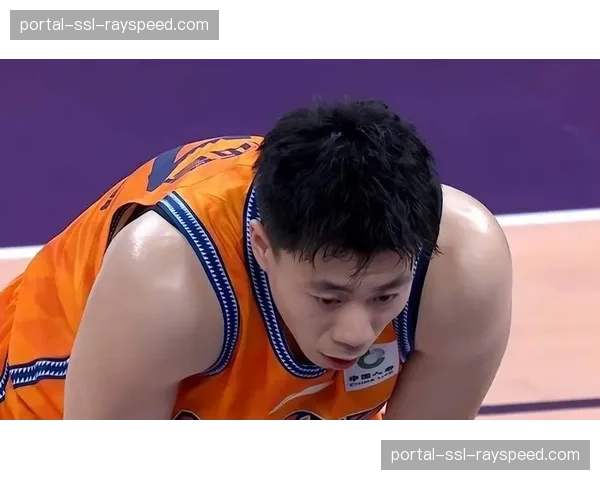 【2026年4月CBA联赛阶段性复盘:攻防结构变化·赛中·特写特写:张镇麟抢七战最后时刻封盖赵岩昊,保全胜果